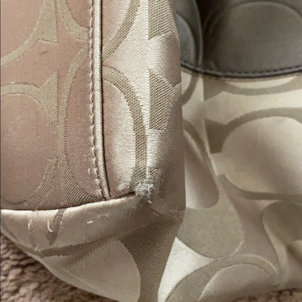 Authentic Coach Tote/Purse - Picture 6 of 6